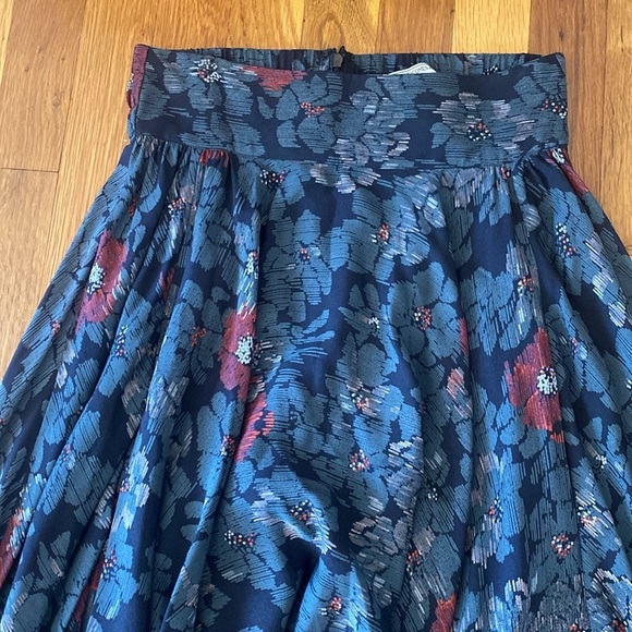 What Goes Around Comes Around Women’s Green Floral Printed Maxi Skirt Size XS - Picture 2 of 7